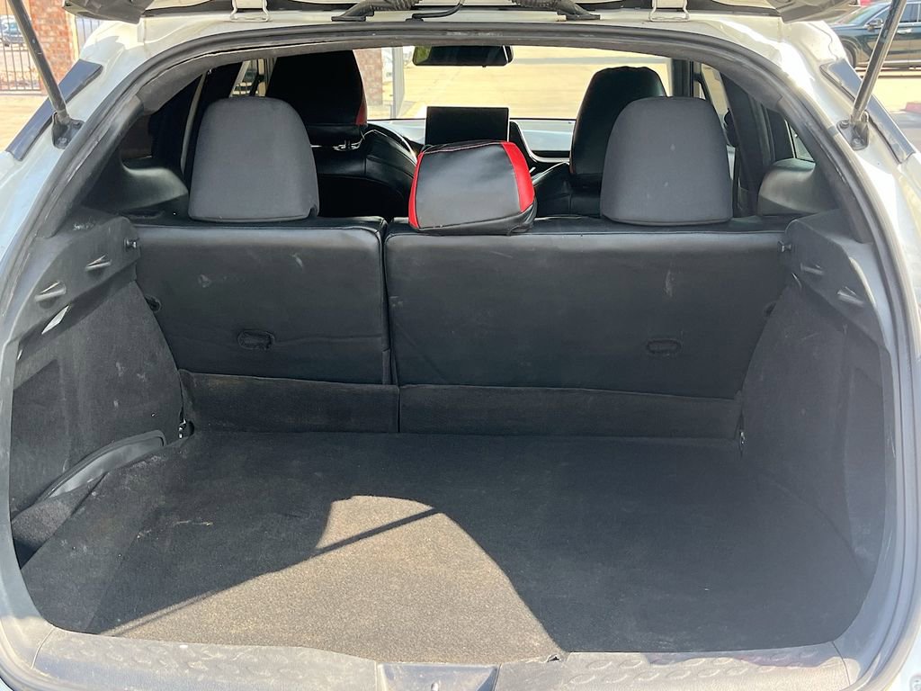 Used 2018 Toyota C-HR XLE FWD image 26