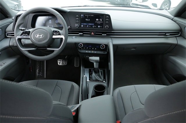 New 2026 Hyundai Elantra Sport image 21