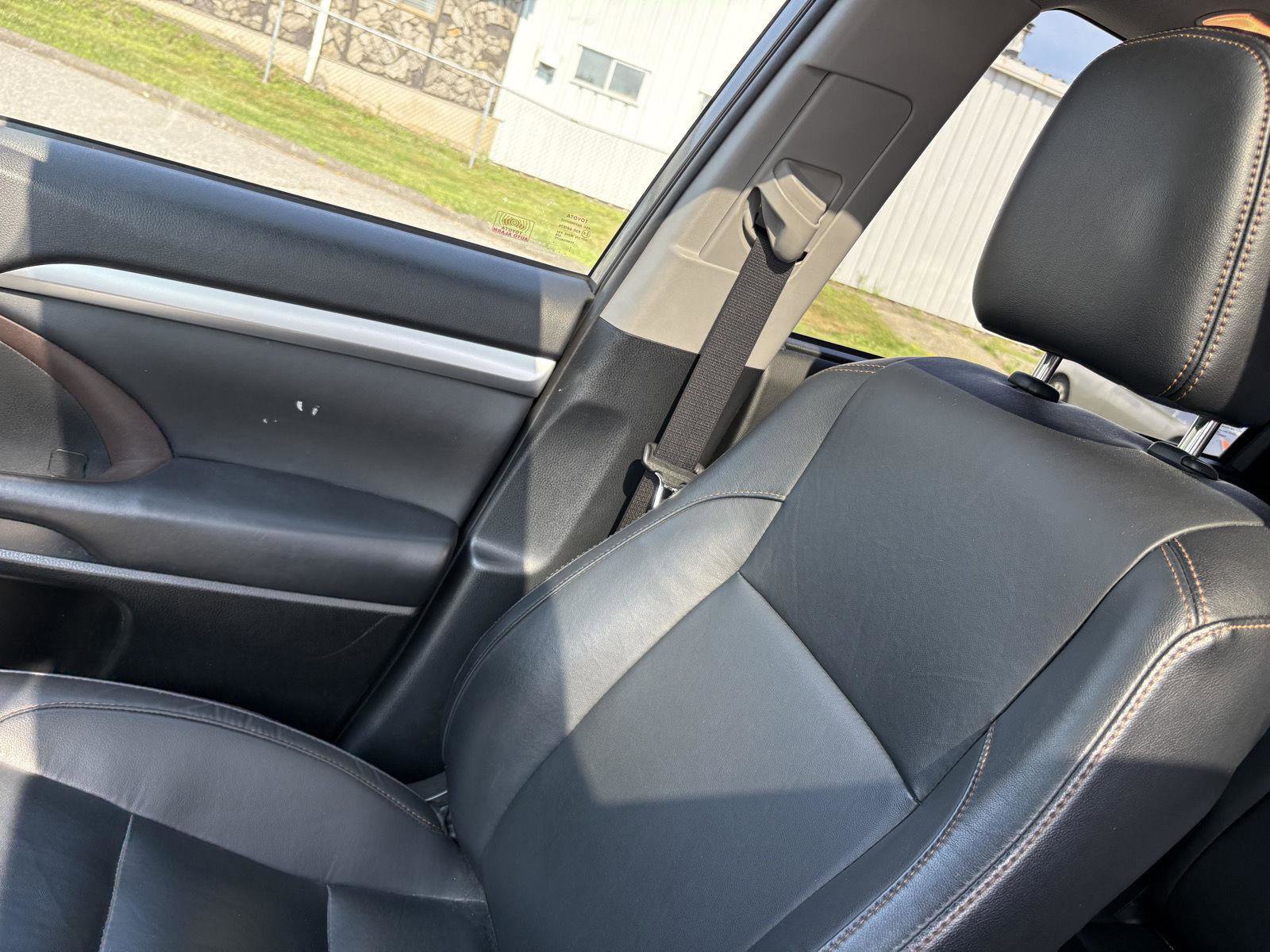 Used 2019 Toyota Highlander XLE image 19