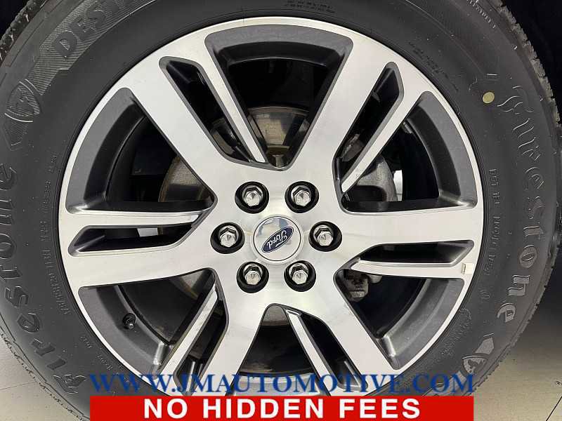 Used 2023 Ford Expedition Limited image 9