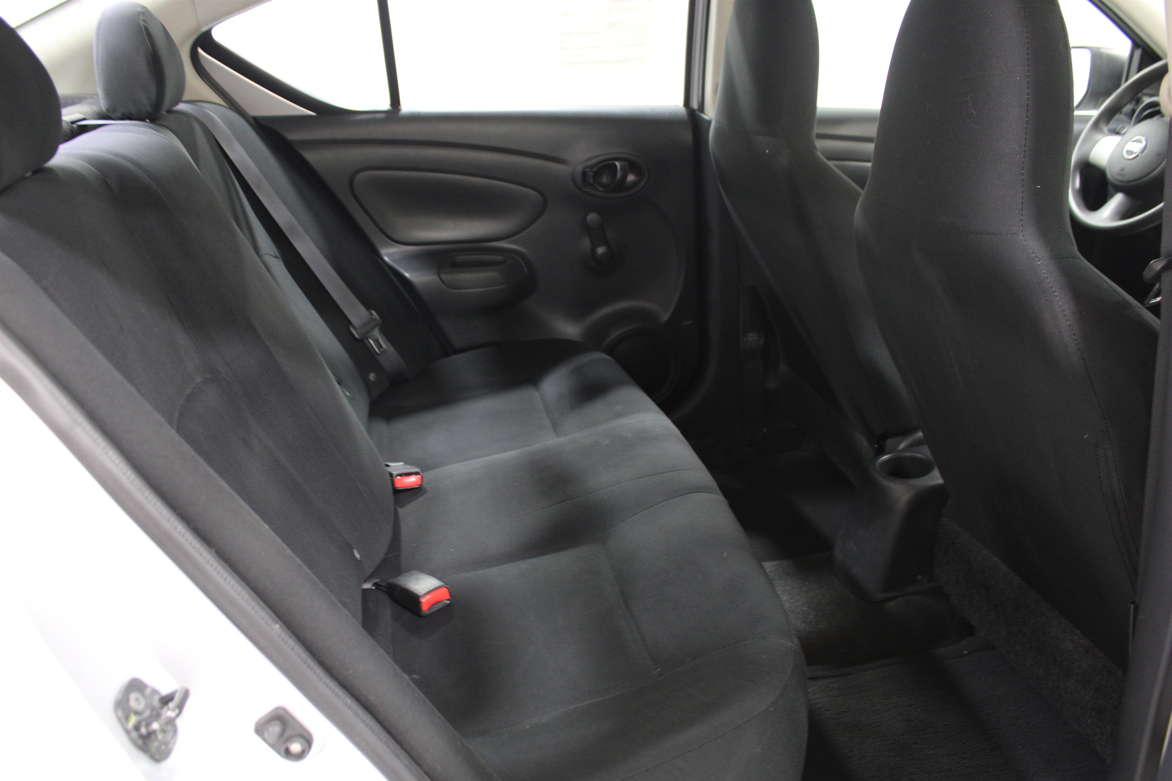 Used 2014 Nissan Versa S Plus FWD image 17
