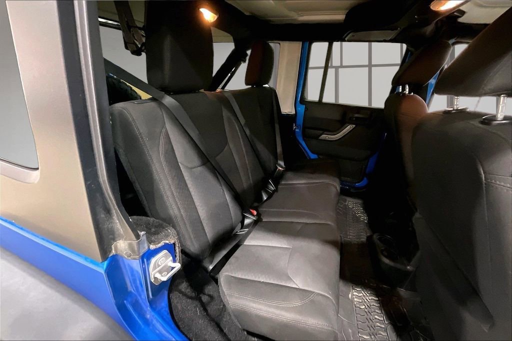 Used 2015 Jeep Wrangler Unlimited Sport w/ Power Convenience Group AWD/4WD image 26