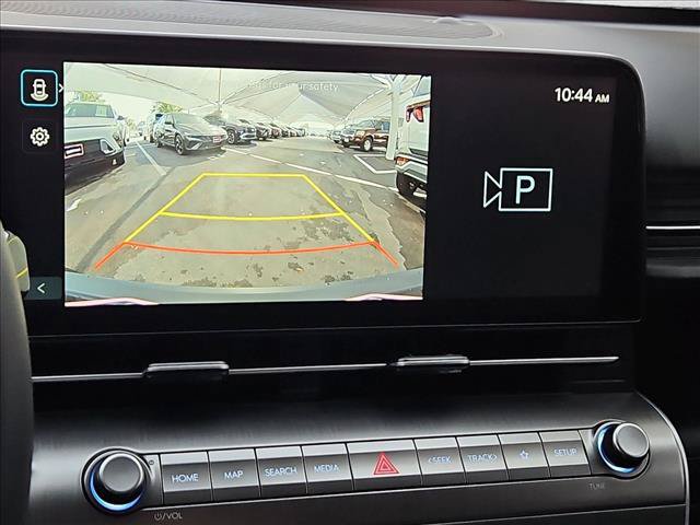 New 2027 Hyundai Kona SE FWD image 17