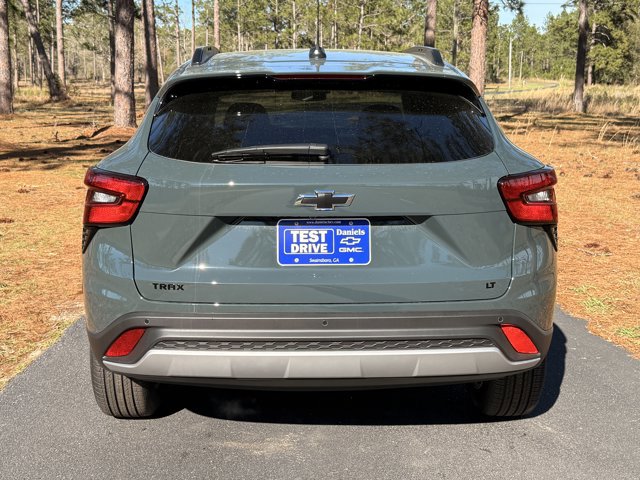 New 2026 Chevrolet Trax LT w/ Driver Confidence Package image 4