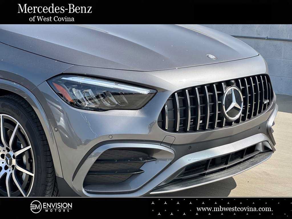 New 2025 Mercedes-Benz GLA 35 AMG 4MATIC image 2