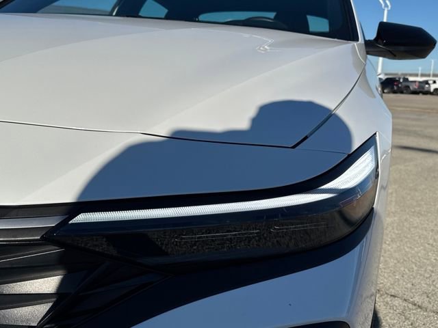 Used 2025 Hyundai Elantra Sport image 10