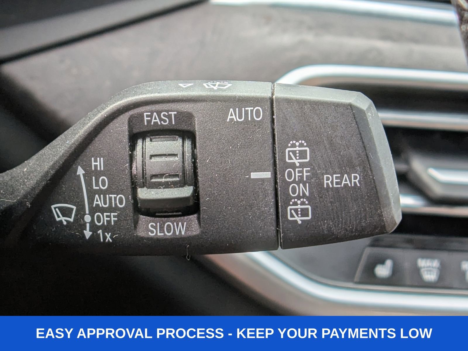 Used 2023 BMW X5 xDrive40i w/ Premium Package image 42