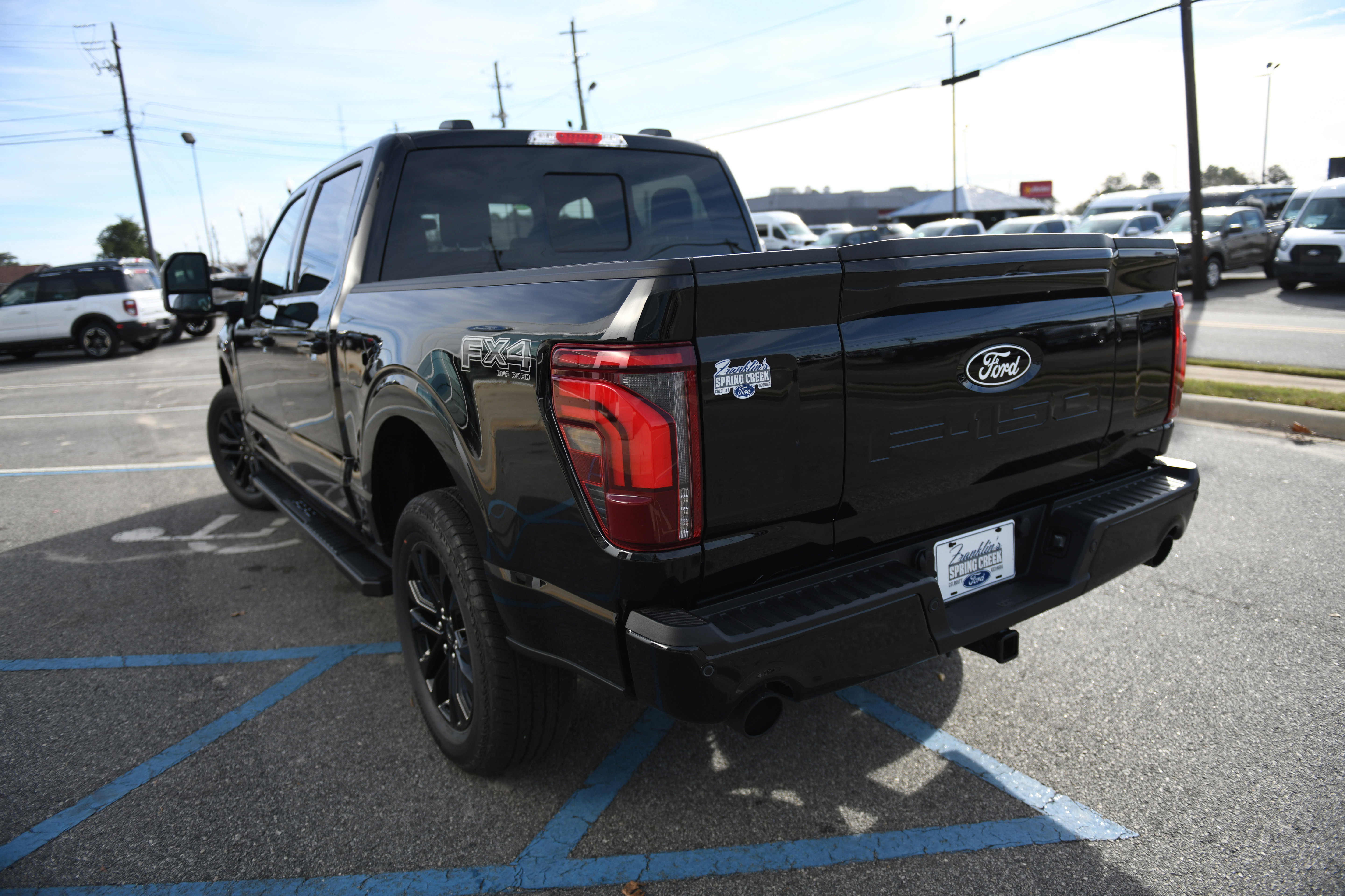 New 2025 Ford F150 Lariat w/ Equipment Group 502A High image 16