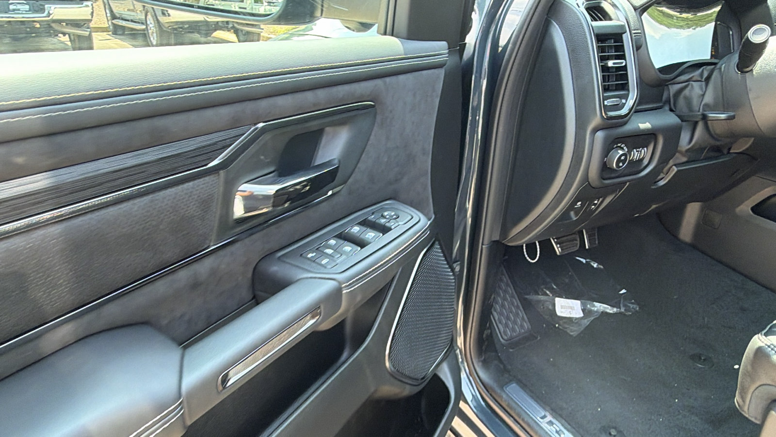 New 2026 RAM 1500 RHO AWD/4WD image 15