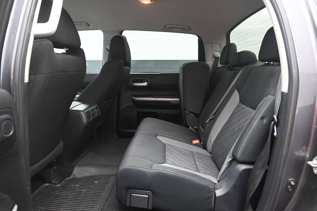Used 2017 Toyota Tundra SR5 w/ SR5 Upgrade Package RWD image 7