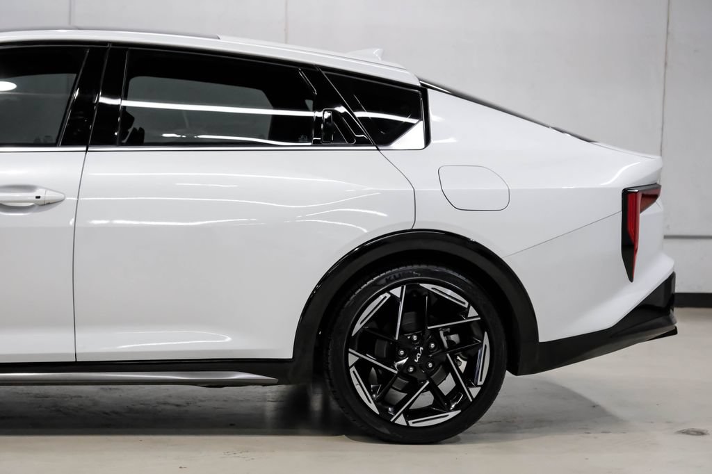 Used 2025 Kia K4 GT-Line w/ GT-Line Premium Package FWD image 14