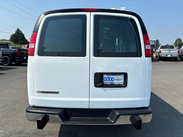 Used 2025 Chevrolet Express 2500 w/ Driver Convenience Package RWD image 4