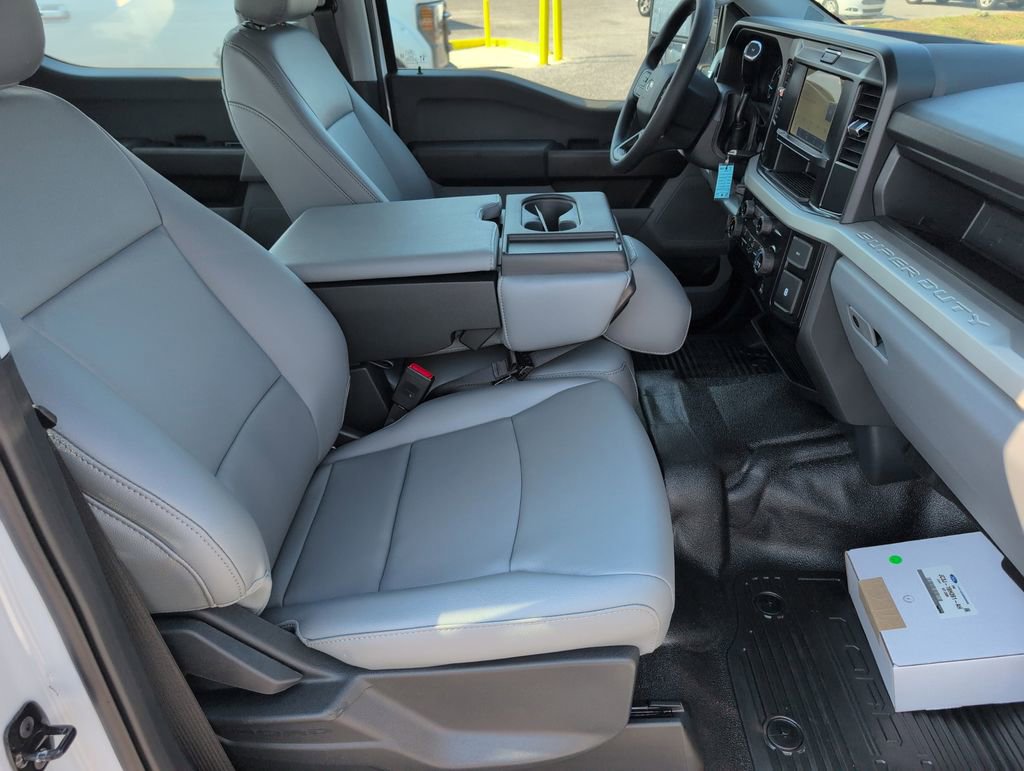 New 2026 Ford F550 4x4 Crew Cab Super Duty image 27