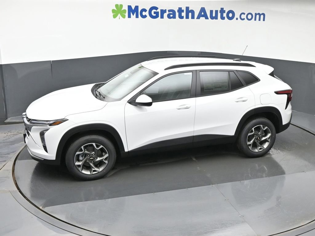 New 2026 Chevrolet Trax LT w/ Driver Confidence Package image 17