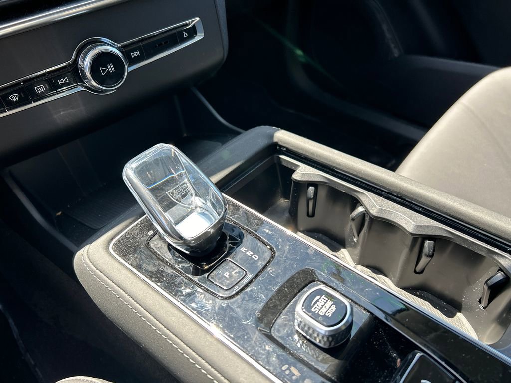 Used 2026 Volvo XC90 B6 Plus w/ Protection Package Premier AWD/4WD image 18