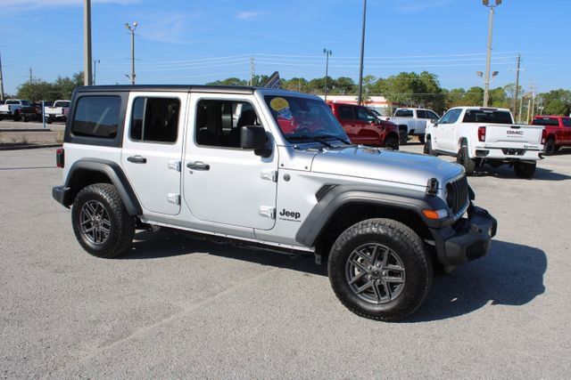 Used 2024 Jeep Wrangler Sport S image 13