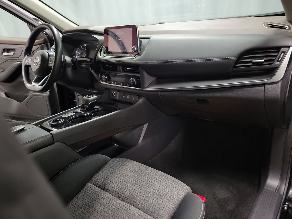 Used 2023 Nissan Rogue SV AWD/4WD image 34