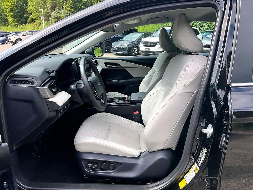 Certified 2026 Toyota Camry XLE w/ Preferred Package 2 (TMS) AWD/4WD image 10