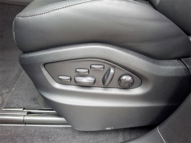 New 2026 Porsche Cayenne GTS image 15