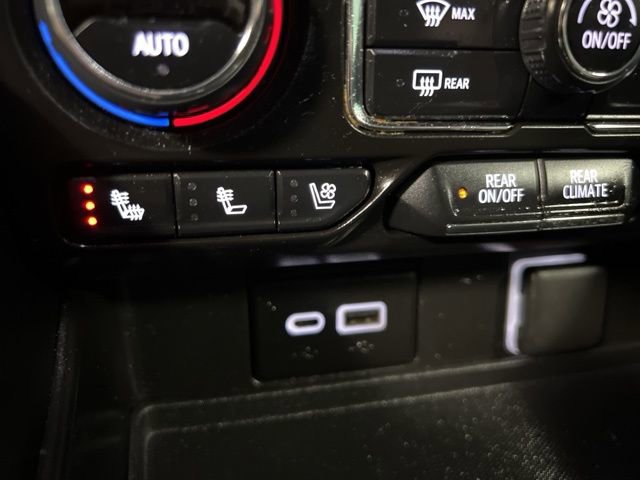 Used 2022 Chevrolet Suburban Premier AWD/4WD image 29