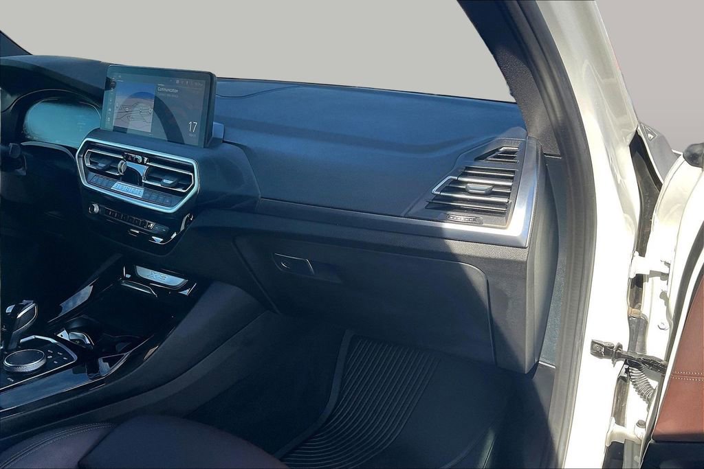 Used 2024 BMW X3 xDrive30i w/ Premium Package image 26