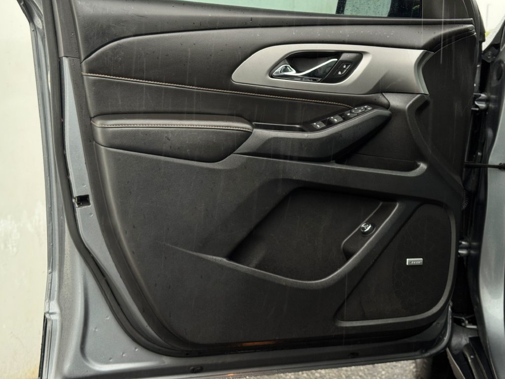 Used 2019 Chevrolet Traverse RS AWD/4WD image 11