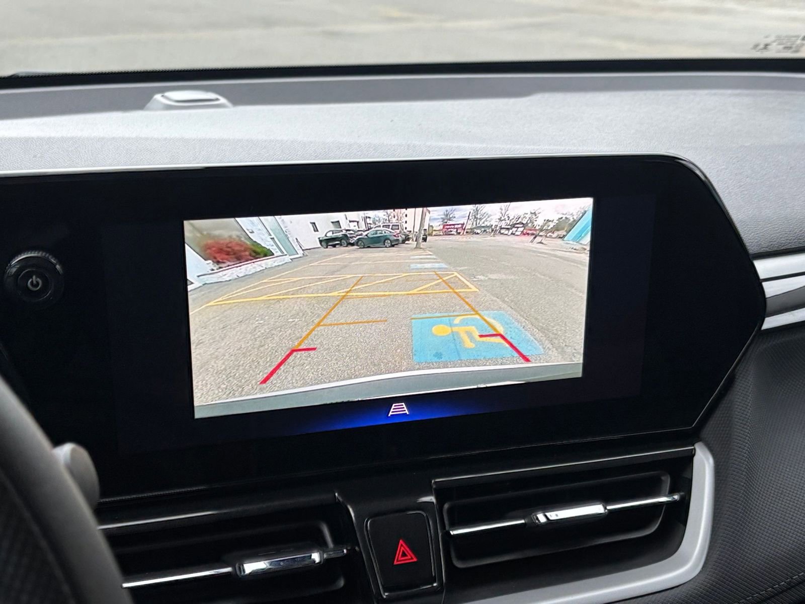 Used 2025 Chevrolet TrailBlazer LT image 17