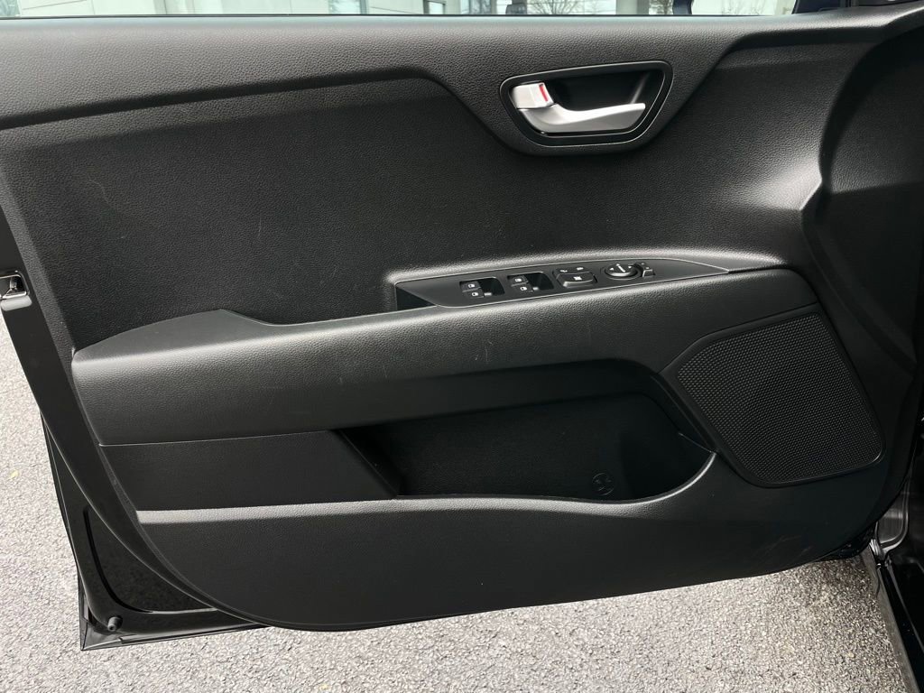 Used 2022 Kia Rio LX image 23