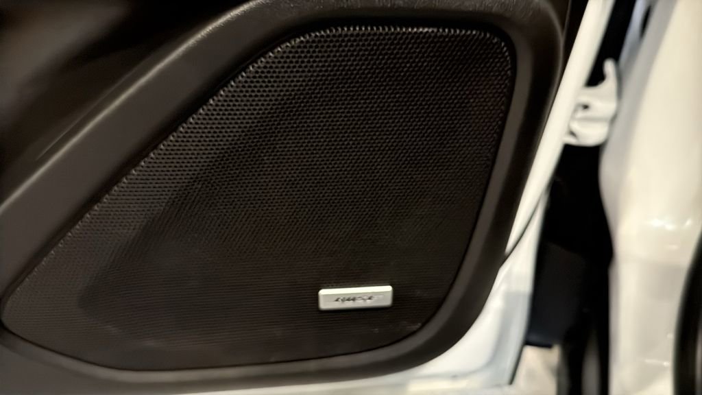 Used 2022 GMC Terrain SLT w/ Infotainment Package II image 25