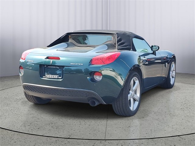 Used 2006 Pontiac Solstice Convertible w/ Premium Package image 2