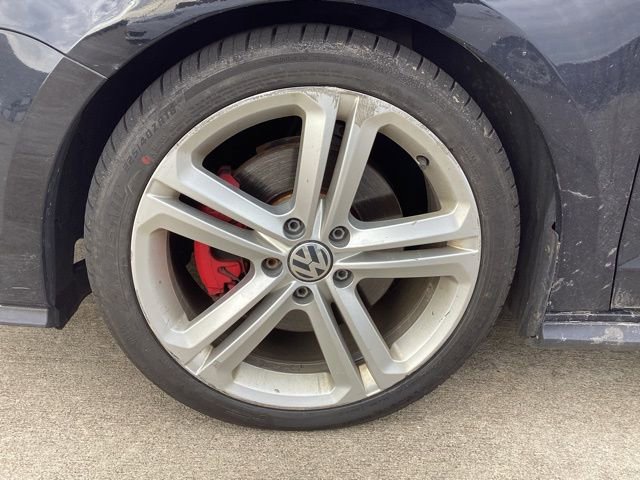 Used 2017 Volkswagen Jetta GLI image 5