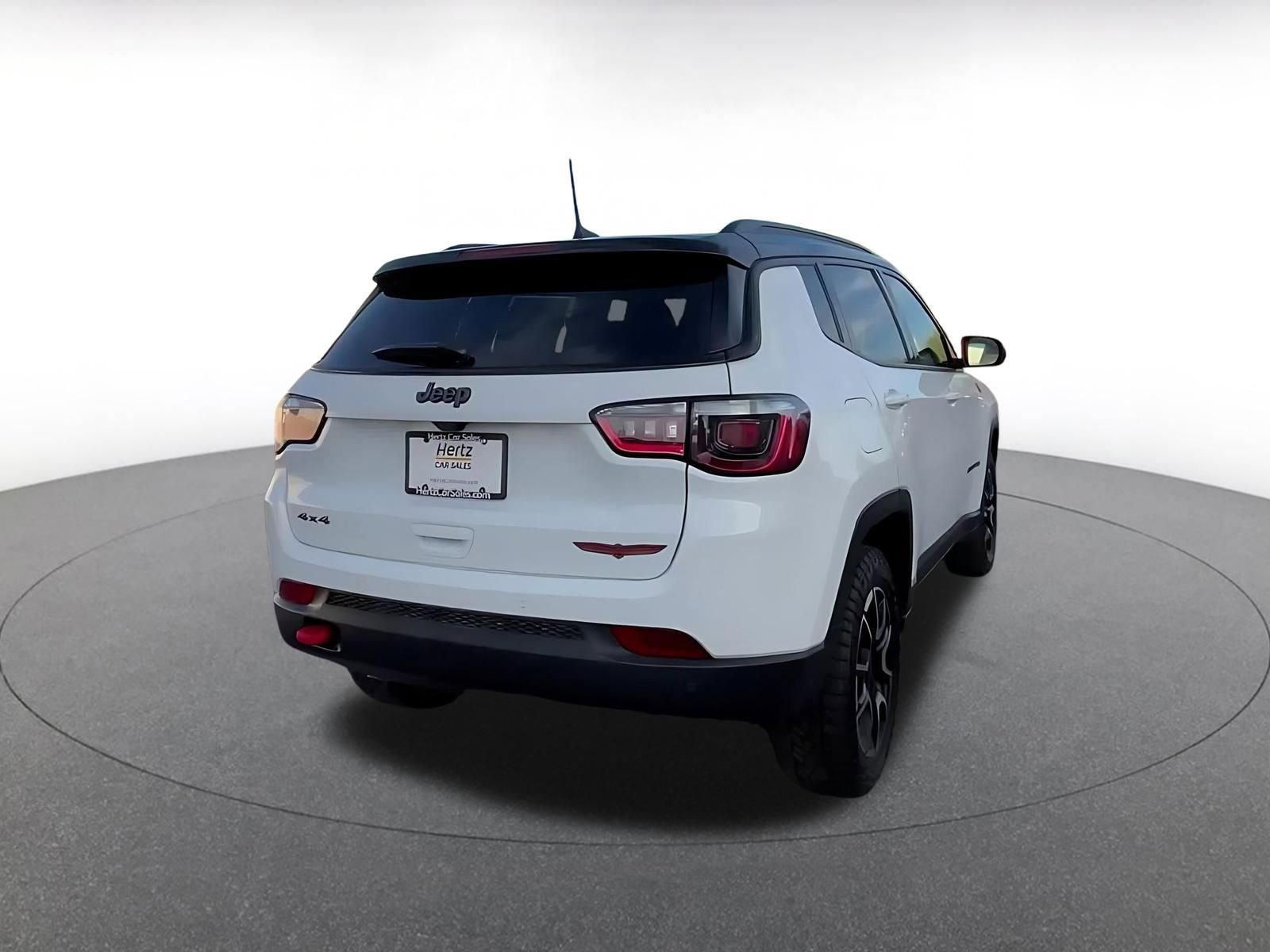 Used 2025 Jeep Compass Trailhawk AWD/4WD image 15