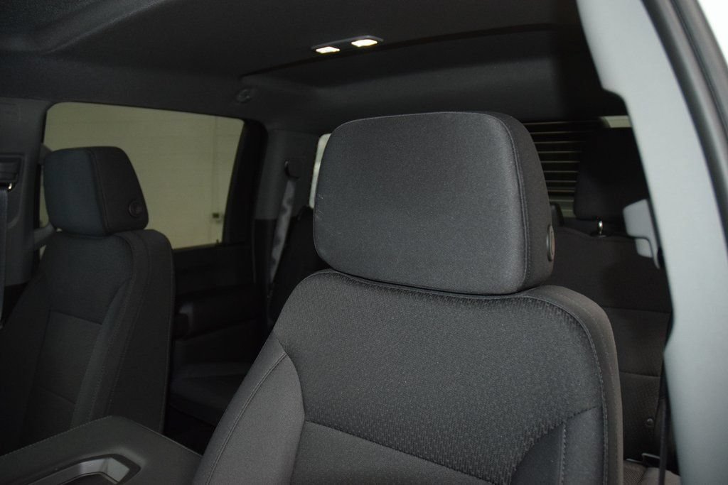 Used 2026 Chevrolet Silverado 3500 W/T w/ WT Convenience Package AWD/4WD image 32