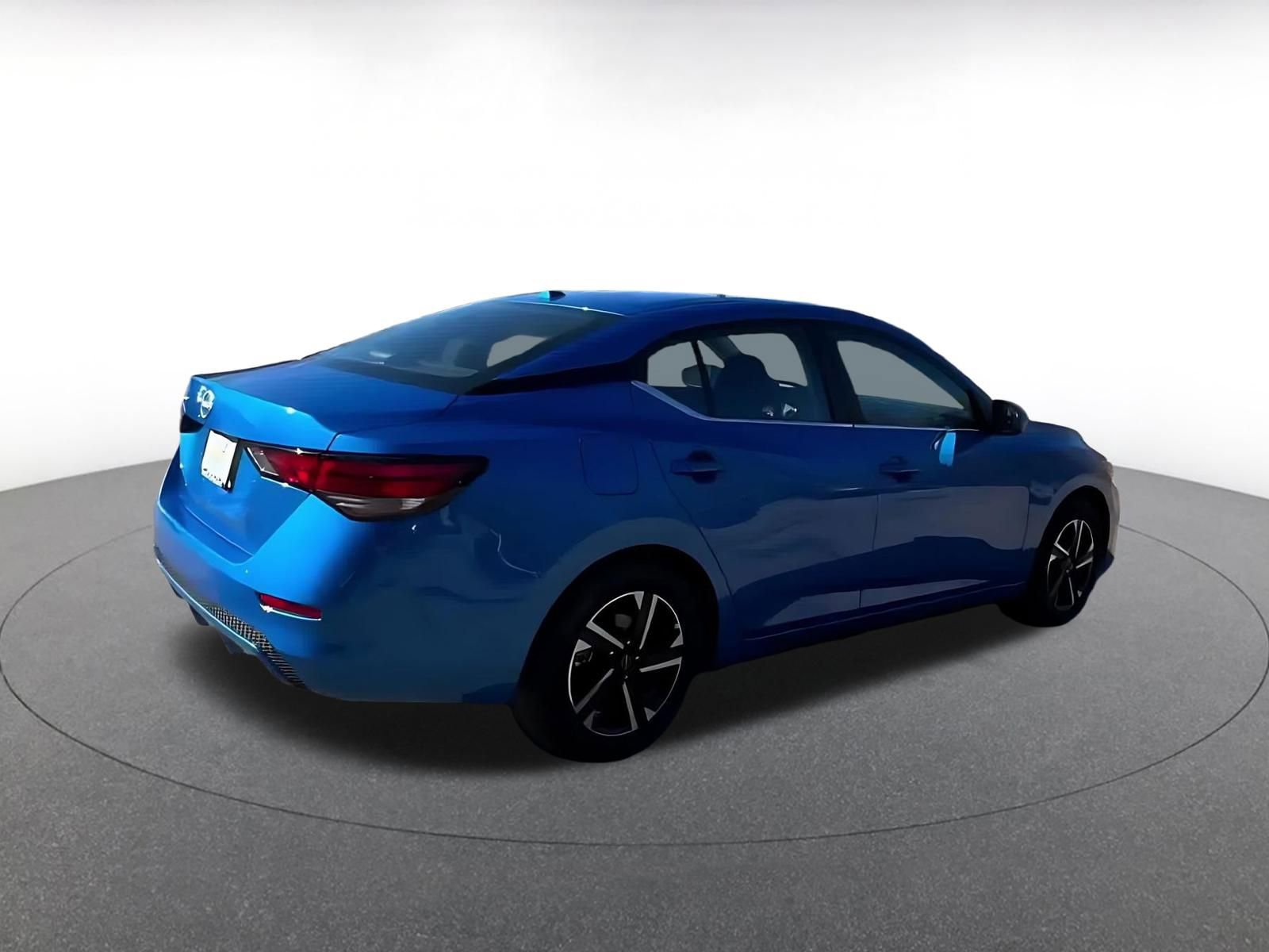 Used 2025 Nissan Sentra SV image 15