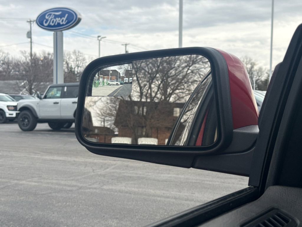 Used 2010 Ford Edge SEL image 40