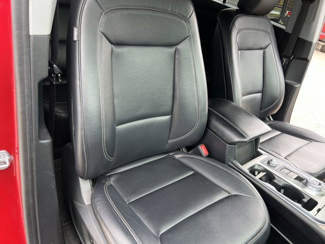 Used 2020 Ford Explorer XLT w/ Equipment Group 202A AWD/4WD image 28