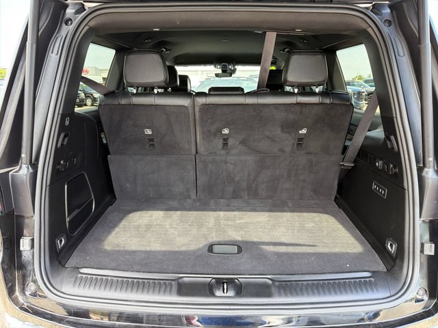Used 2024 Jeep Wagoneer Series III AWD/4WD image 24