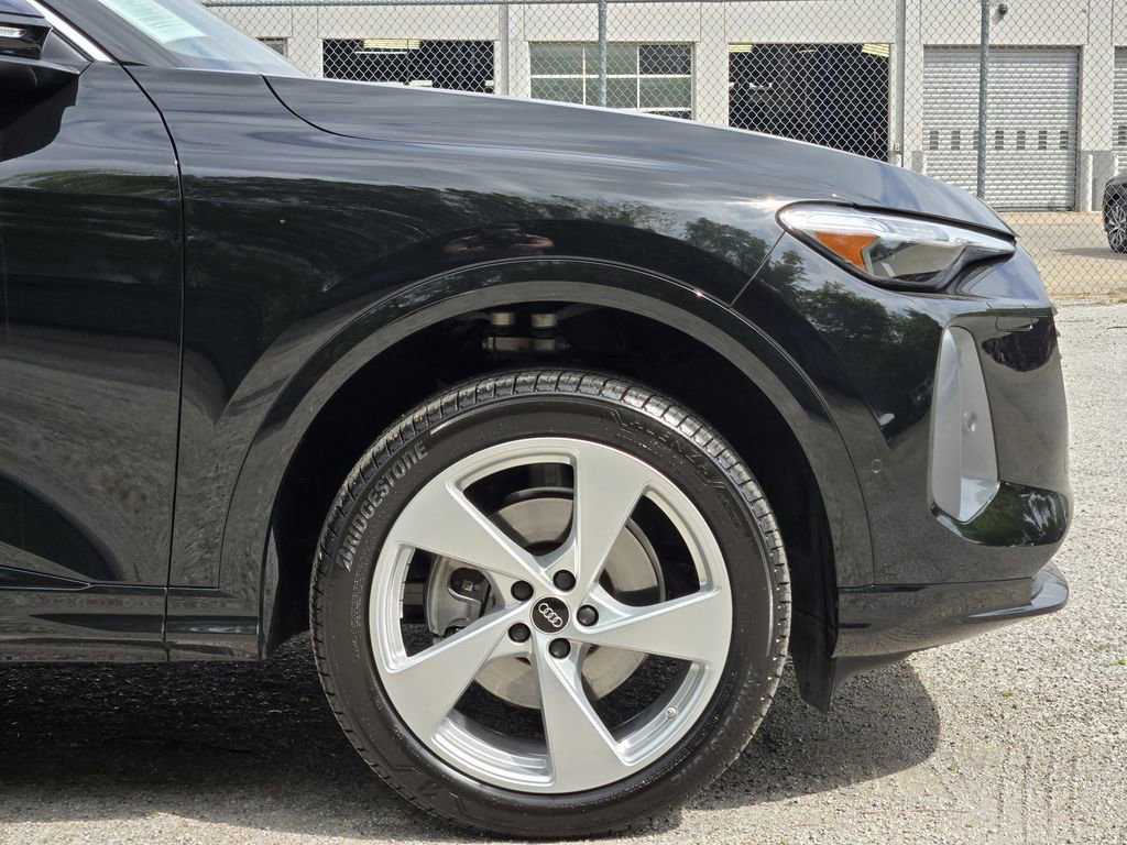 Certified 2025 Audi Q5 Premium w/ Premium Plus AWD/4WD image 13