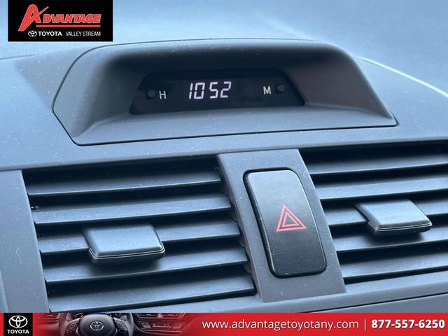 Used 2013 Toyota Corolla L FWD image 28