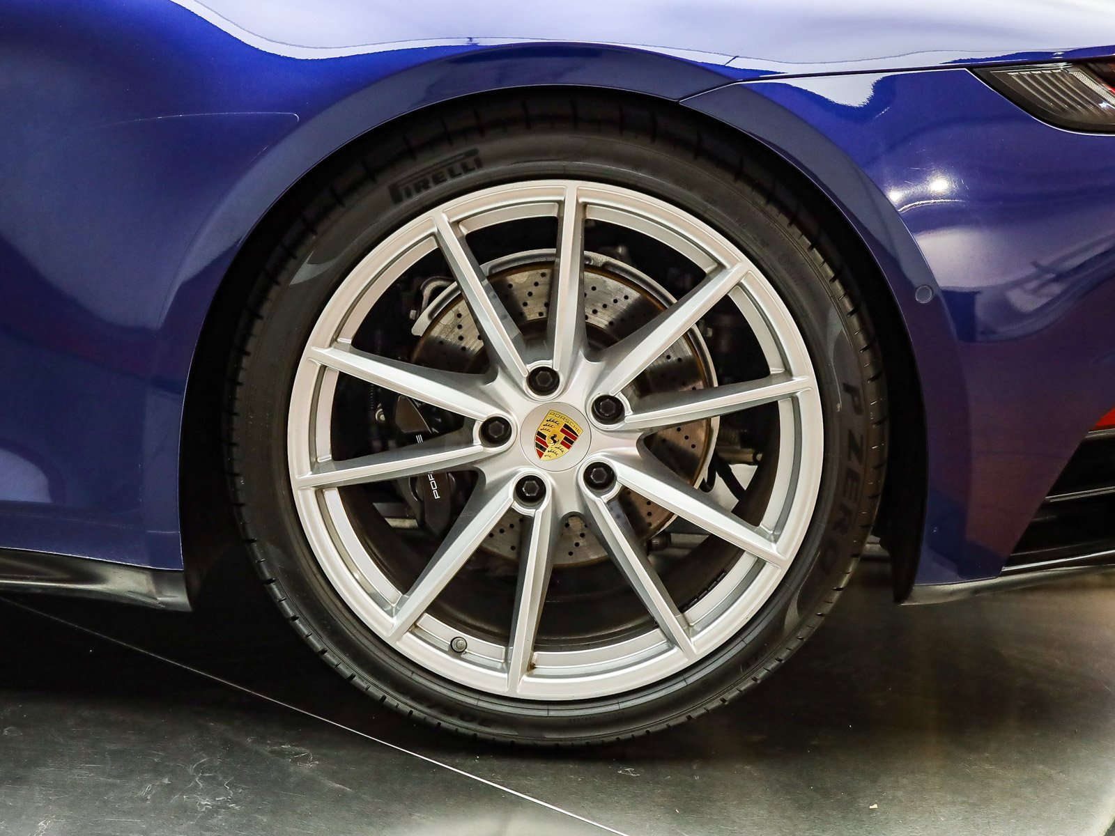 Used 2024 Porsche 911 Carrera S image 9