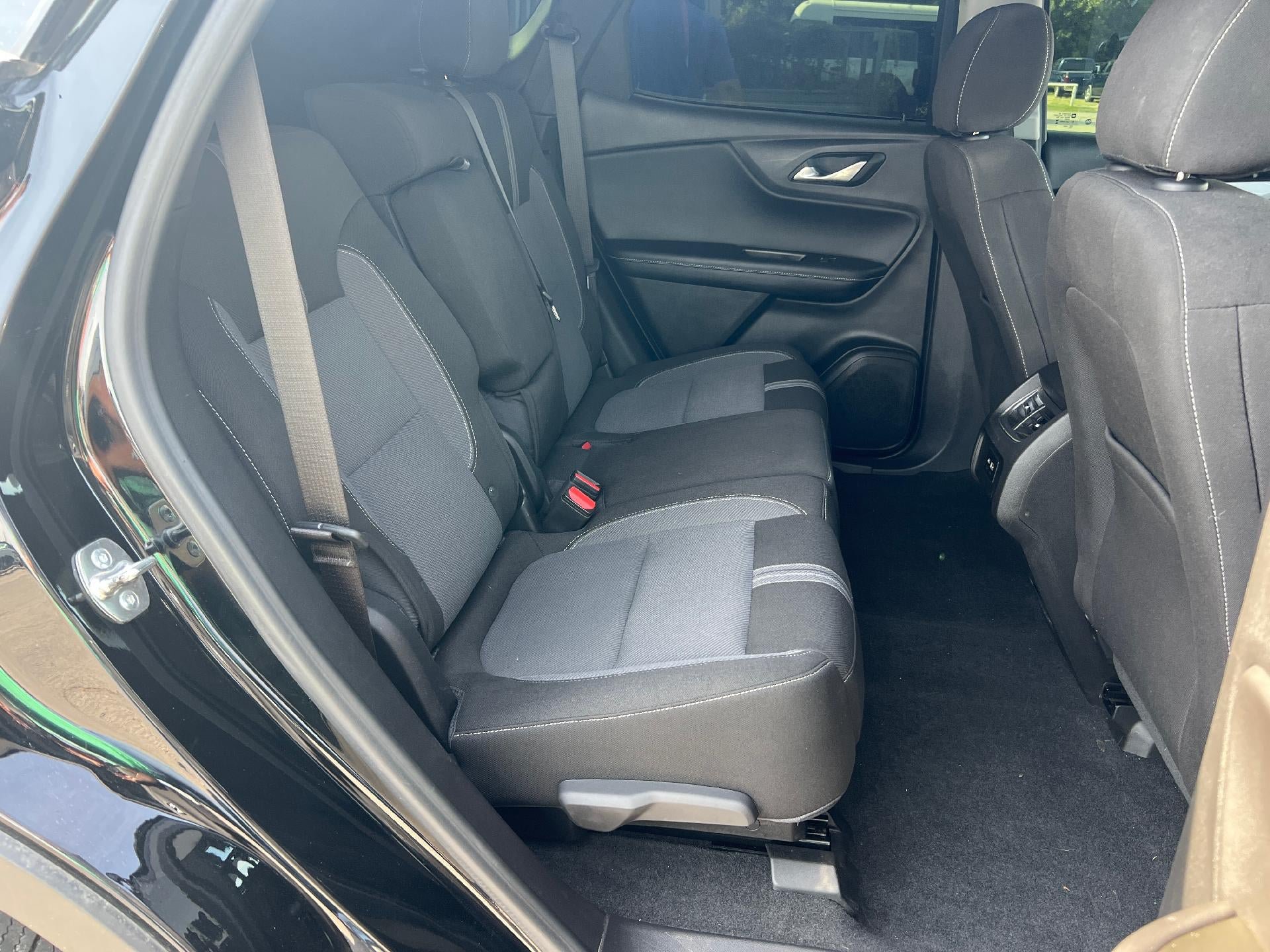 Used 2025 Chevrolet Blazer LT w/ LPO, Floor Liner Package FWD image 9