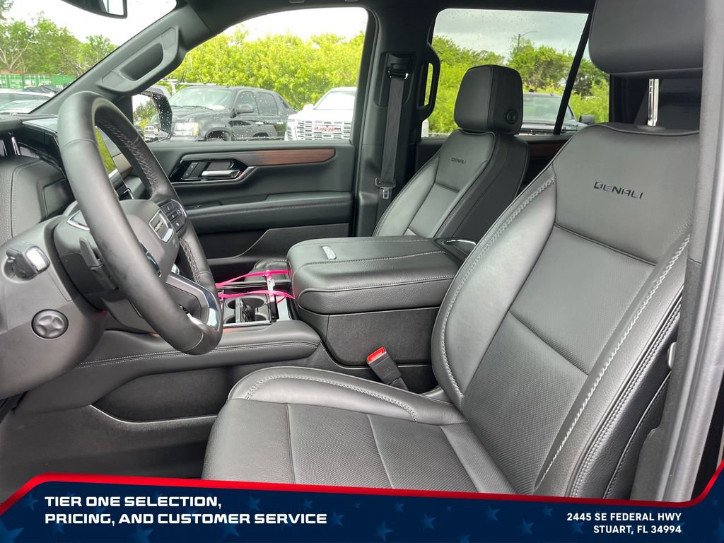 Used 2025 GMC Yukon Denali AWD/4WD image 14