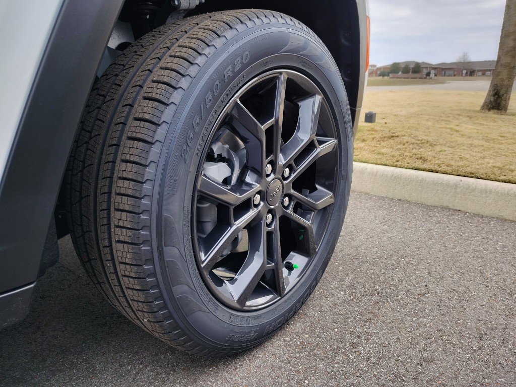 New 2025 Jeep Grand Cherokee Limited AWD/4WD image 13