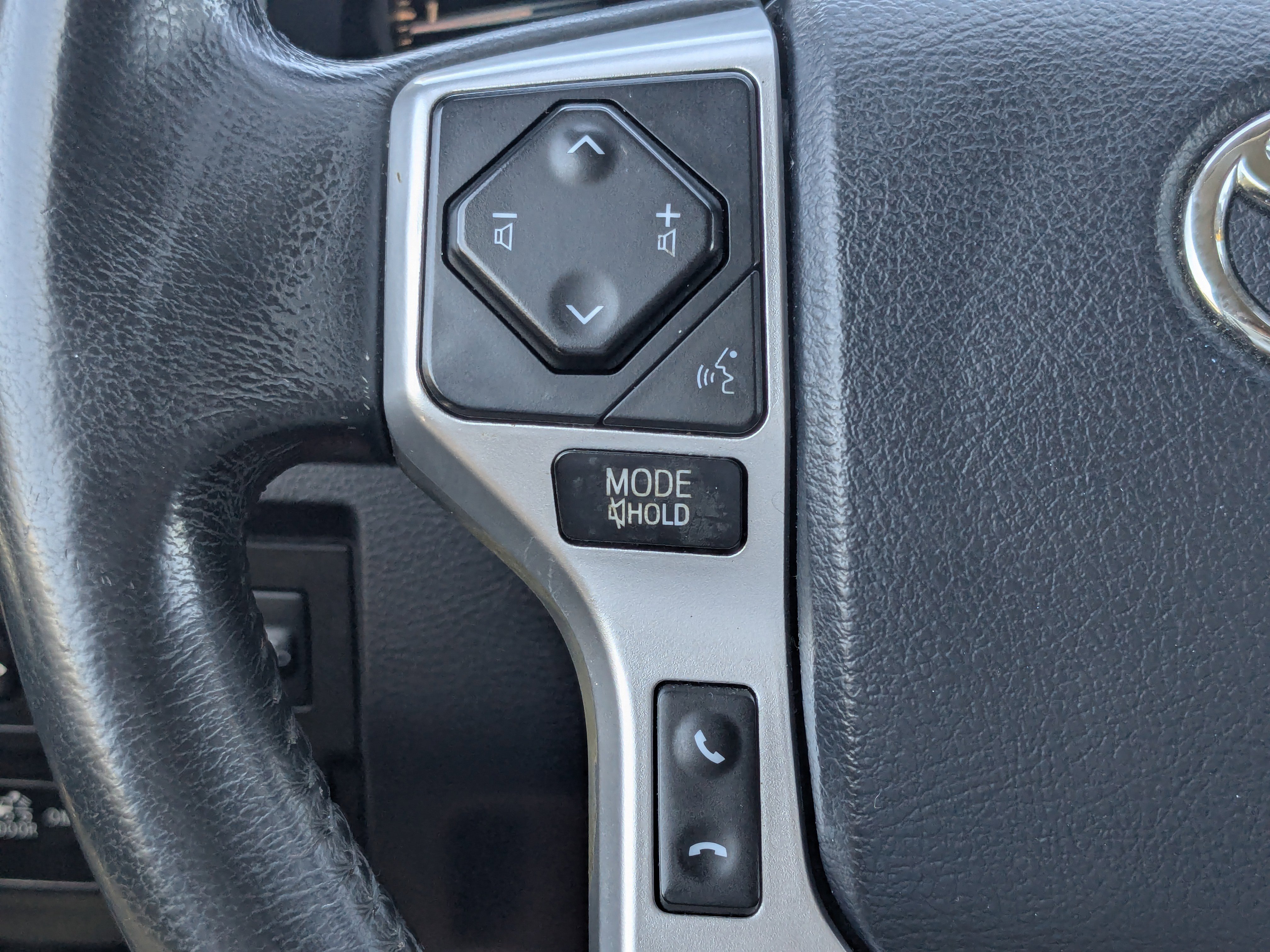 Used 2019 Toyota Tundra Limited w/ Limited Premium Package image 22