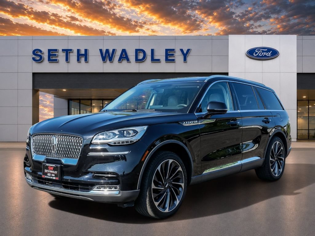 Used 2020 Lincoln Aviator Reserve w/ Equipment Group 202A AWD/4WD image 3