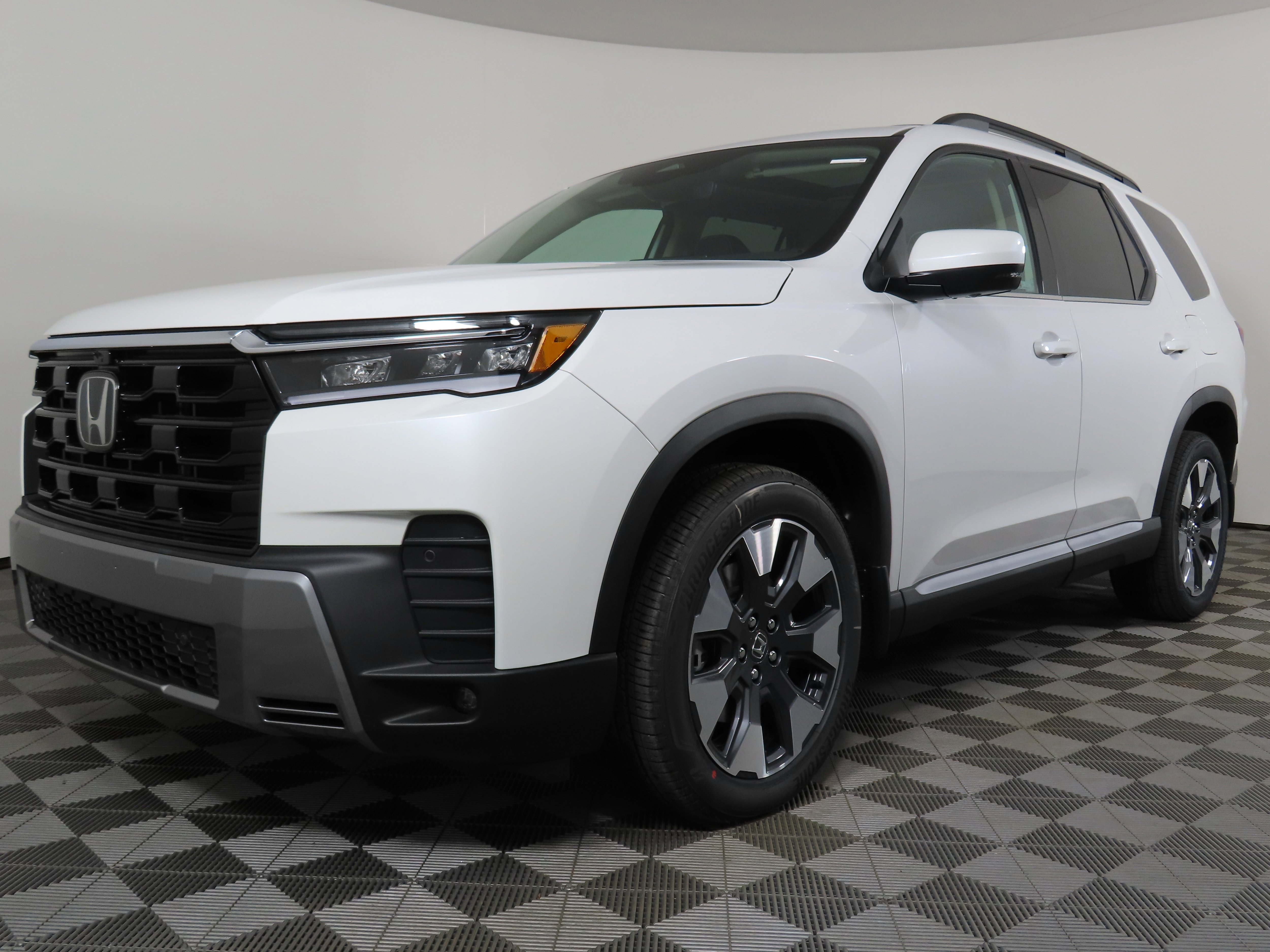 New 2026 Honda Pilot Elite image 14