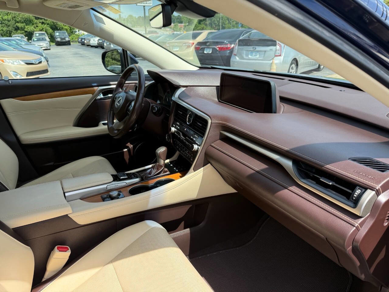 Used 2017 Lexus RX 450h AWD image 18