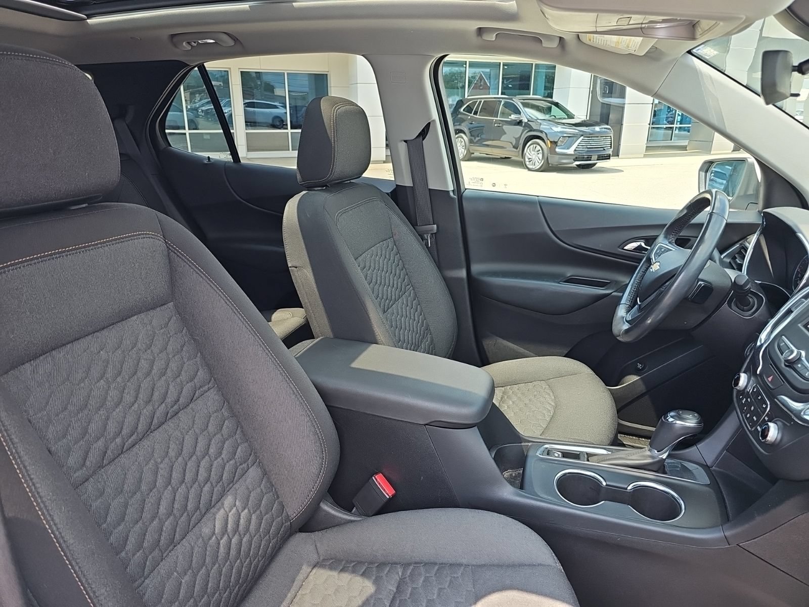 Used 2019 Chevrolet Equinox LT FWD image 32