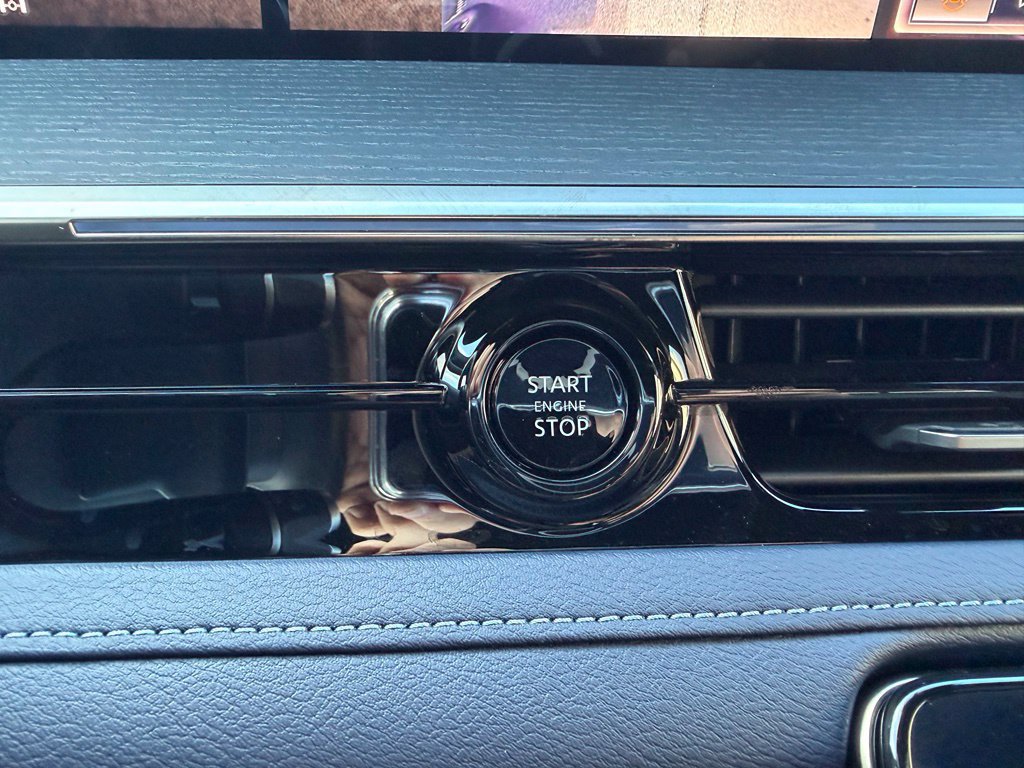 Used 2026 INFINITI QX80 4WD w/ Sport Exterior Package image 18
