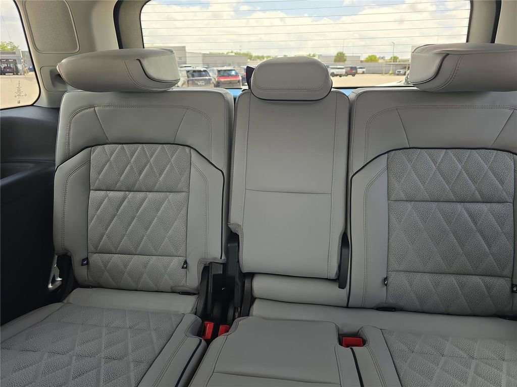 New 2026 Lincoln Navigator Black Label AWD/4WD image 11